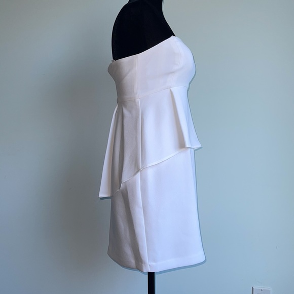 BCBGeneration white dress. Size 2 - Picture 3 of 8